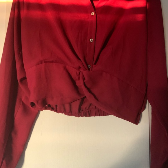 Red top - Picture 2 of 3